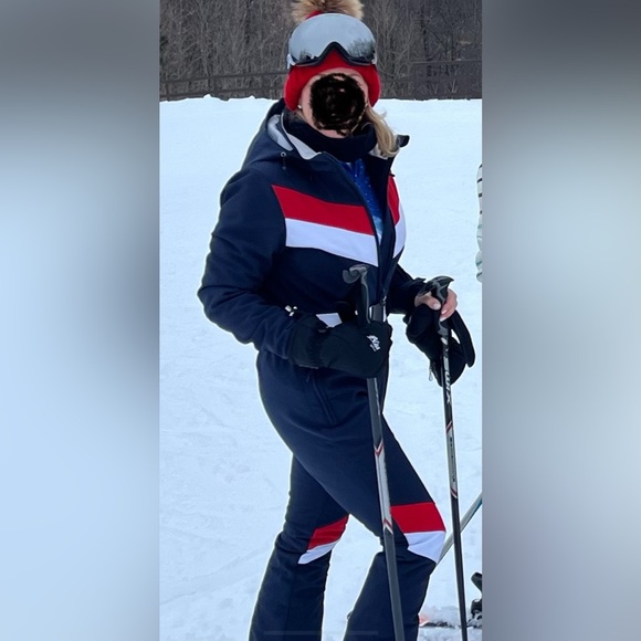 NWT!! Woman’s Red Slim Fit Water proof One-Piece Ski Suit - Picture 4 of 4